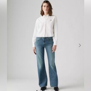 Levi's Women's Flare Jeans in Classic Blue